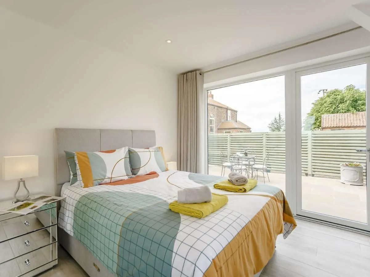 בית נופש Brompton  2 Bed In Northallerton 83398