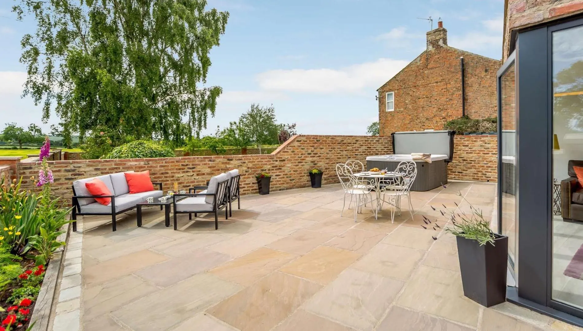 Brompton  2 Bed In Northallerton 83398